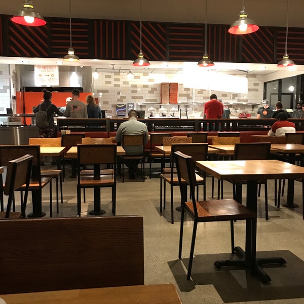 Blaze Pizza Pizzeria in Knoxville