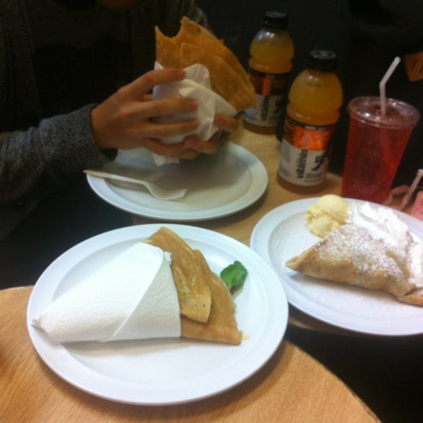 Photo taken at Crepes A-Go-Go by Won Jae J. on 10/6/2013