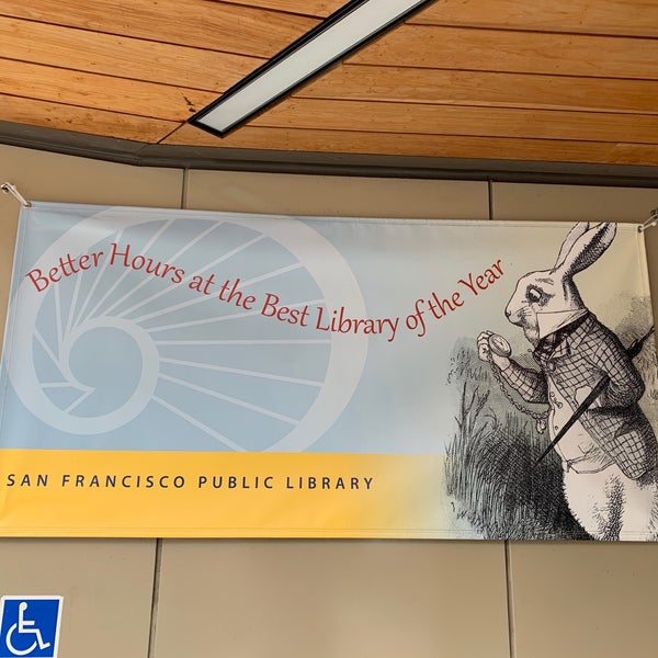Das Foto wurde bei North Beach Branch Library von Ruslan A. am 4/1/2019 aufgenommen