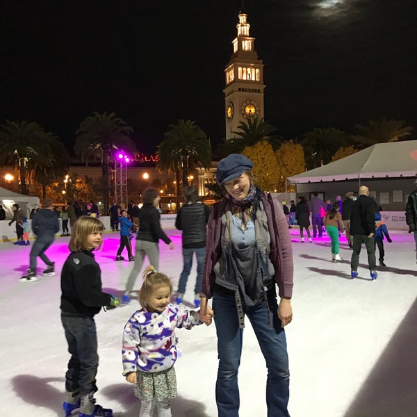 Photo taken at The Holiday Ice Rink at Embarcadero Center by Ruslan A. on 12/13/2016