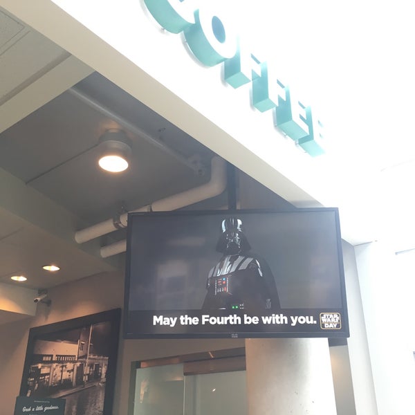 Photo taken at Starbucks @ Electronic Arts by Ruslan A. on 5/4/2016