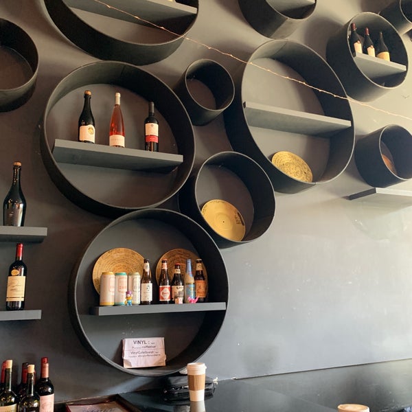 1/24/2019にRuslan A.がVinyl Coffee &amp; Wine Barで撮った写真
