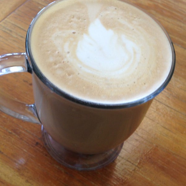 Das Foto wurde bei Island Monarch Coffee (IMC) von Doreen H. am 8/10/2013 aufgenommen