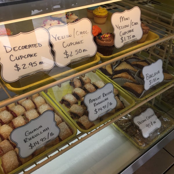 Charlie's Gourmet Pastries Dover Shores West 15 tips from 292 visitors