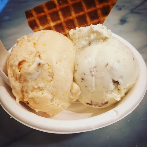 11/6/2019にAlvin V.がJeni&#39;s Splendid Ice Creamsで撮った写真