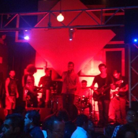 Foto scattata a Pullman Danceteria &amp; Stage da Neto R. il 3/2/2014