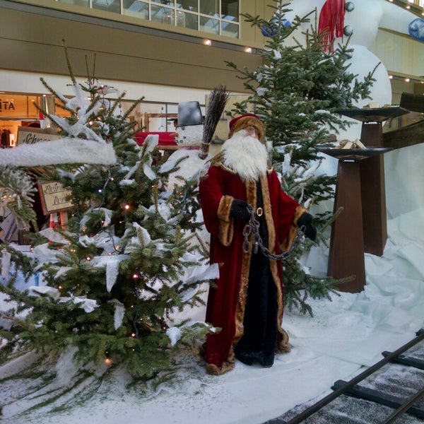12/13/2014 tarihinde Sergius S.ziyaretçi tarafından Blautal Center'de çekilen fotoğraf