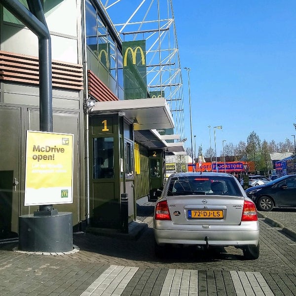Photo taken at McDonald&#39;s by Petri on 4/9/2020