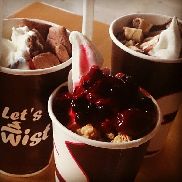 8/25/2014에 Maja P.님이 Twist Frozen Yogurt &amp; Smoothies에서 찍은 사진