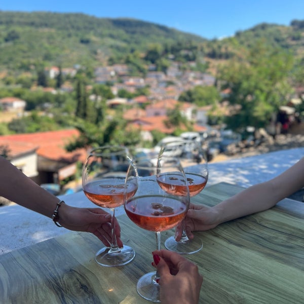 Foto tomada en Artemis Restaurant &amp; Şarap Evi  por Merve el 7/10/2022