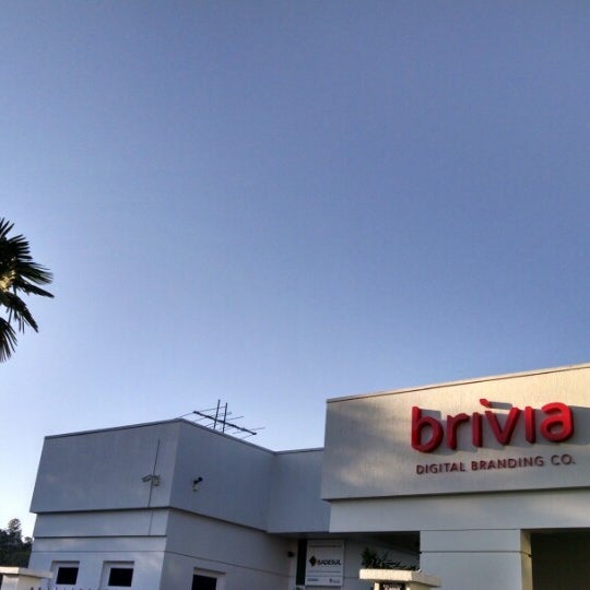 รูปภาพถ่ายที่ Brivia โดย Gabriel F. เมื่อ 9/9/2014