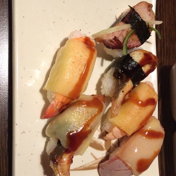11/5/2014にAmir S.がKami Sushiで撮った写真