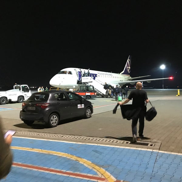 Снимок сделан в Аэропорт Познань-Лавица (POZ) пользователем Piotr W. 10/20/2019