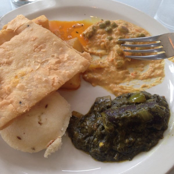 8/10/2014 tarihinde Timothy M.ziyaretçi tarafından Gokul Indian Restaurant'de çekilen fotoğraf