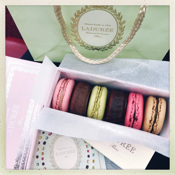 Ванильные эклеры Laduree