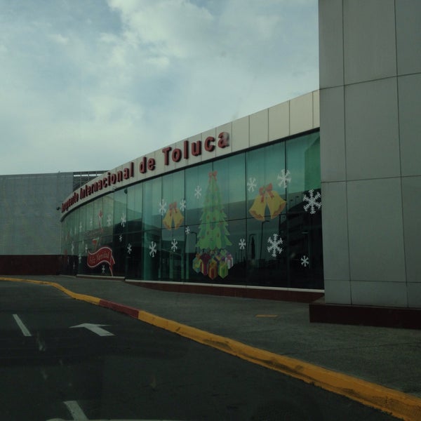 Снимок сделан в Международный аэропорт имени Адольфо Лопеса Матеоса (TLC) пользователем Arturo R. 1/4/2015