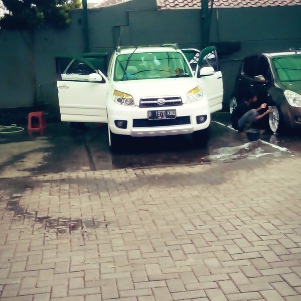 Salon Mobil Jakarta