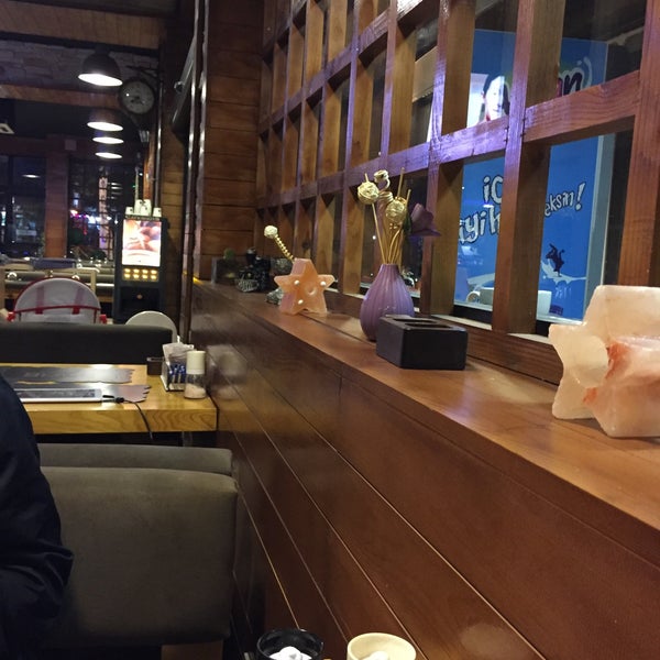 10/3/2015にPınar ArıkayaがSafir Ocakbaşı ve Restaurantで撮った写真