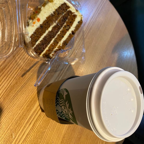 Foto scattata a Starbucks da Orwa Y. il 1/4/2021