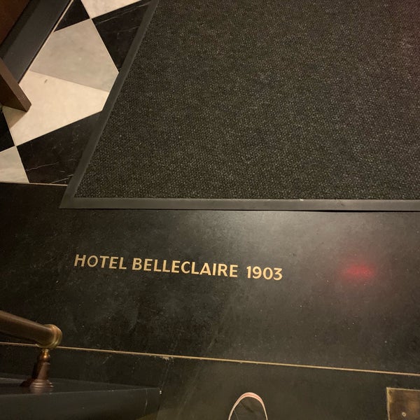 Foto diambil di Hotel Belleclaire oleh Orwa Y. pada 1/2/2019