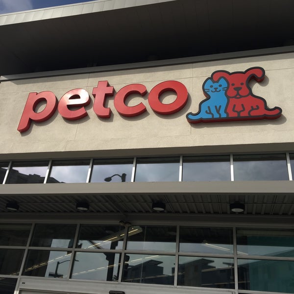 Petco 5507 Hollywood Blvd