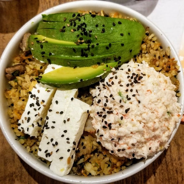 Photo taken at The Sushi &amp; Salads, Co. by Alex R. on 4/18/2019