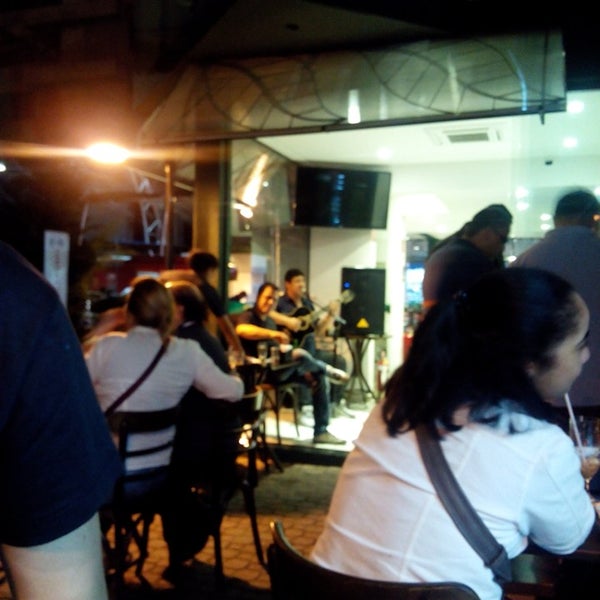 Photo taken at Moenda Café by Leandro C. on 10/18/2013