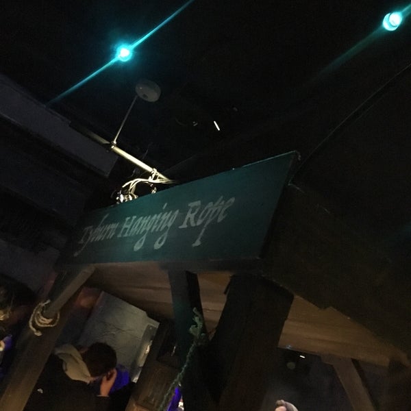 Photo taken at The London Dungeon by Debbie Y. on 12/12/2018