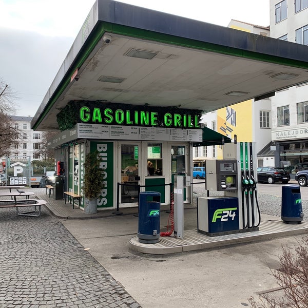 Foto diambil di Gasoline Grill oleh Christoph Ø. pada 12/28/2019