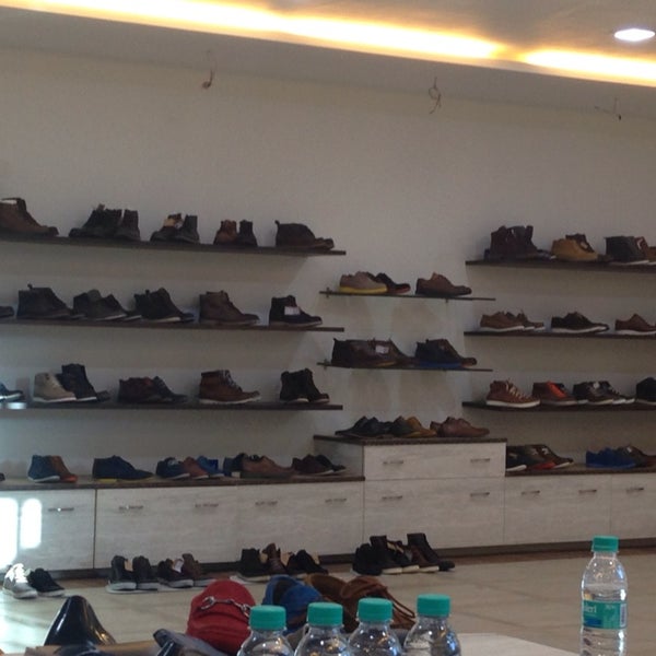 Shoe factory deals mahape