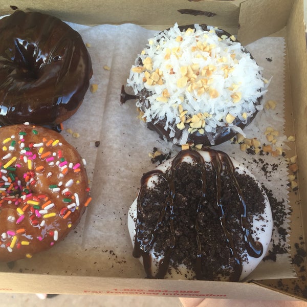 5/31/2016にMichael L. F.がDuck Donutsで撮った写真