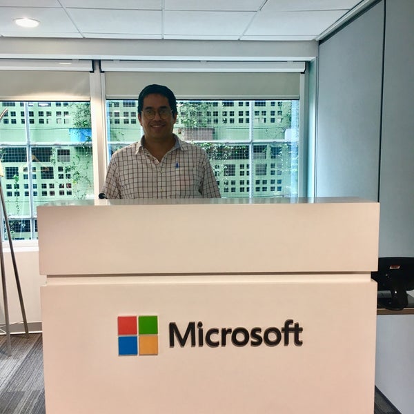 Photo taken at Microsoft Perú by Ernesto C. on 10/5/2017