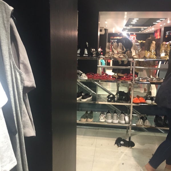 metrotown sneakerbox