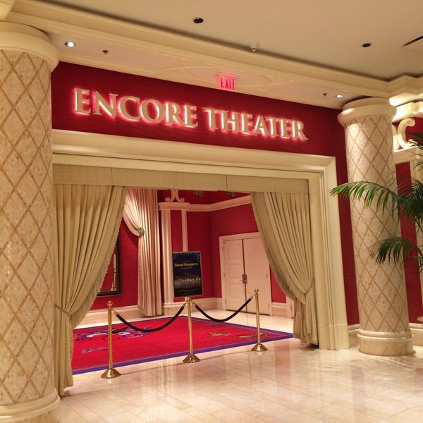 Foto tomada en Encore Theater  por Olli el 9/9/2015