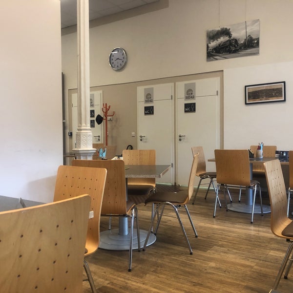 Bahnsteig 42 Cafe