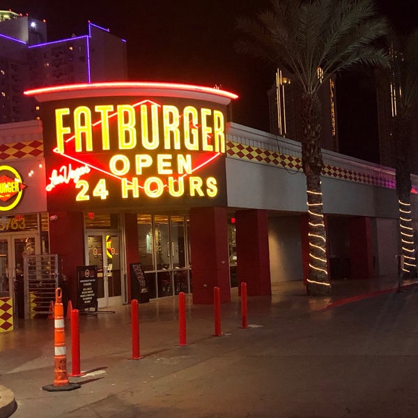 Photo taken at Fatburger by Olli on 3/6/2019