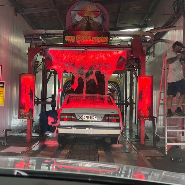 Zoom Car Wash 830 Logan Rd.