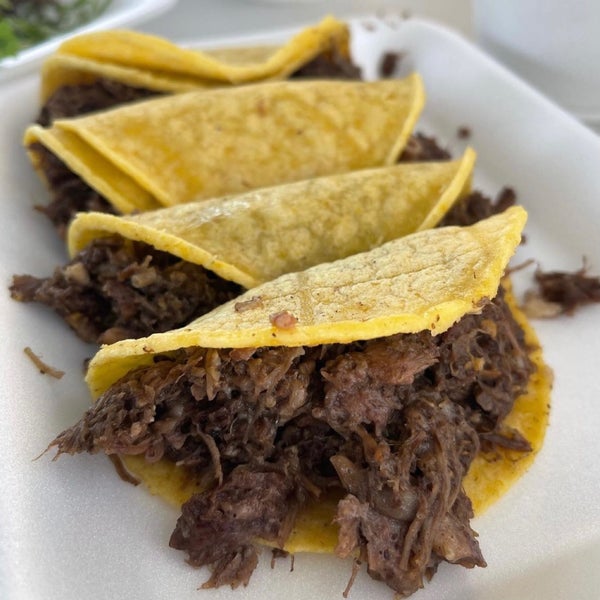 Tacos De Cabeza Estilo Cajeme Sunnyside'de Meksika Restoranı