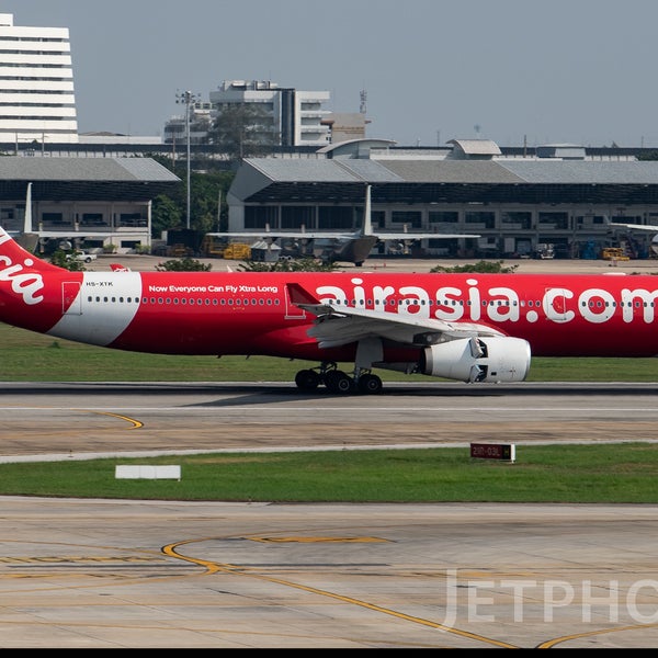 NRT GATE 98 (Terminal 2) 2 tips