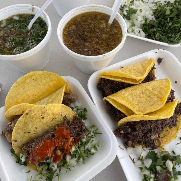 Tacos De Cabeza Estilo Cajeme Sunnyside'de Meksika Restoranı