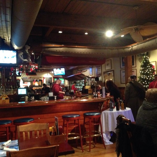 gordys boat house bar