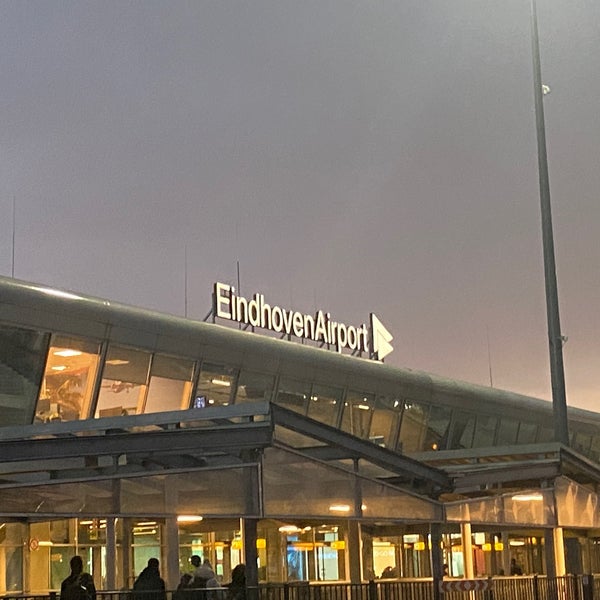 12/6/2023 tarihinde Tomi B.ziyaretçi tarafından Eindhoven Havalimanı (EIN)'de çekilen fotoğraf