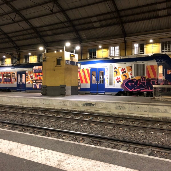 Photo taken at Gare SNCF d&#39;Avignon-Centre by あつみ㌠ on 2/27/2019