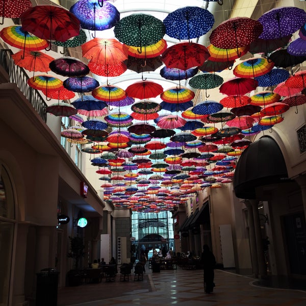 7/12/2016 tarihinde Nadaziyaretçi tarafından The Dubai Mall'de çekilen fotoğraf