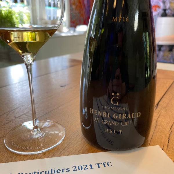 Foto diambil di Champagne Henri Giraud oleh Arthur von Mandel pada 10/4/2021