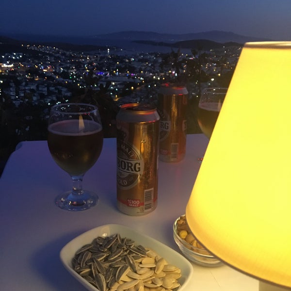 Foto diambil di Kafedaki oleh Yağmur Y. pada 6/14/2020