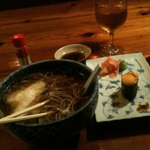 รูปภาพถ่ายที่ Ichiban Japanese Cuisine โดย Sue Y. เมื่อ 11/21/2013