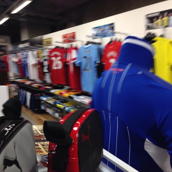 サッカーショップkamo Sporting Goods Shop In 都筑区