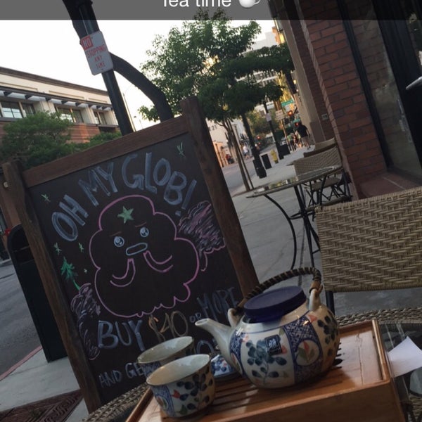 7/21/2015にNoura A.がBird Pick Tea &amp; Herbで撮った写真
