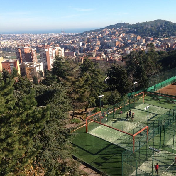 Снимок сделан в Vall Parc Tennis пользователем Jordi B. 1/3/2015